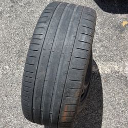 285 35 23 Pirelli Pzero