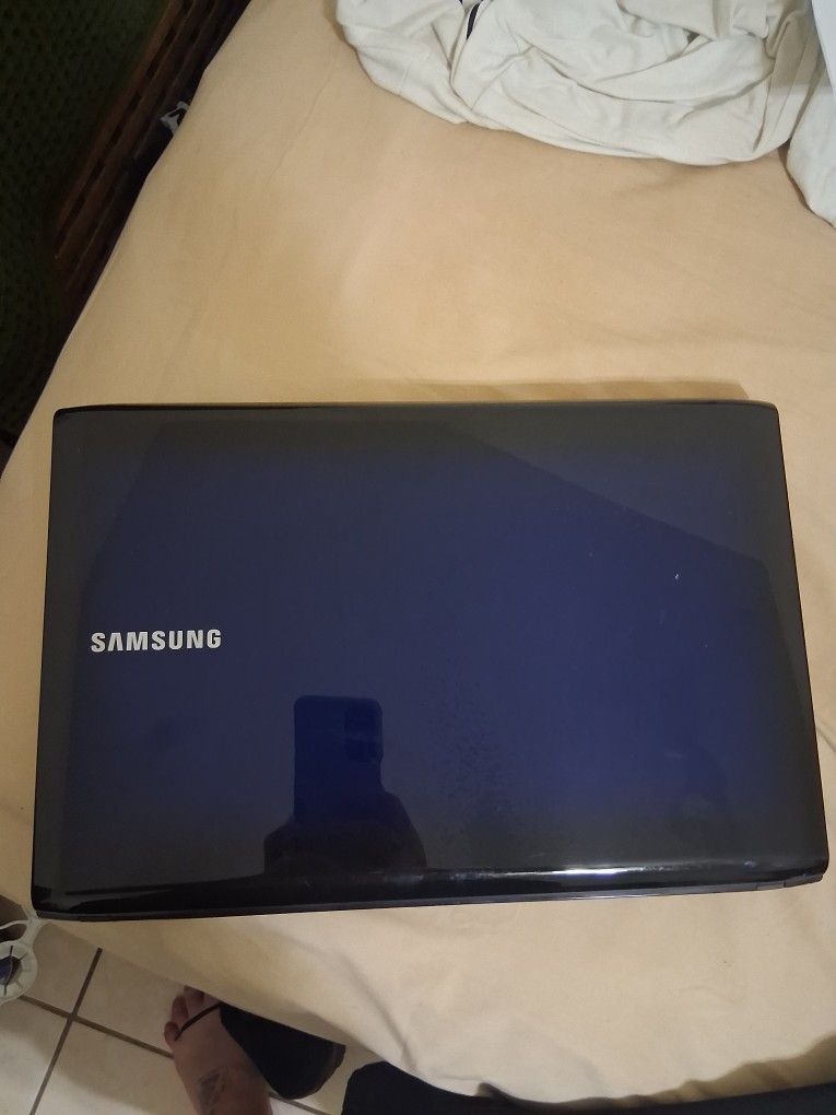 Lap Top With Case