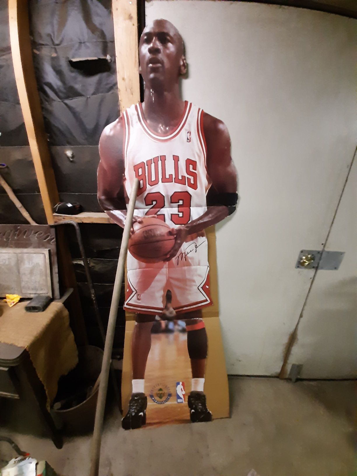 Vintage 1996 upper deck lifesize Michael Jordan posterboard