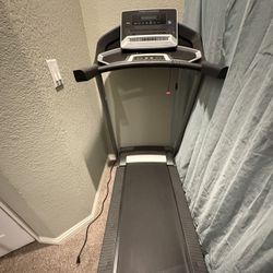Treadmill: Pro-Form 50: CST