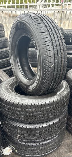245/75R16 hankook vendo 4 llantas con 95 % de vida