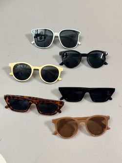 Lot of 6 Fashion Sunglasses