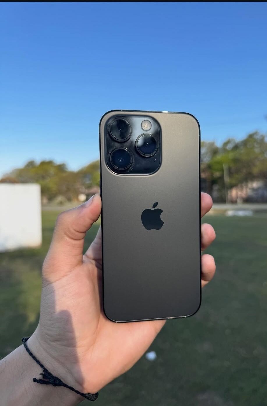 𝑖𝑃ℎ𝑜𝑛𝑒 14 Pro 𝑈𝑛𝑙𝑜𝑐𝑘𝑒𝑑 𝑊𝑖𝑡ℎ 𝑊𝑎𝑟𝑟𝑎𝑛𝑡𝑦