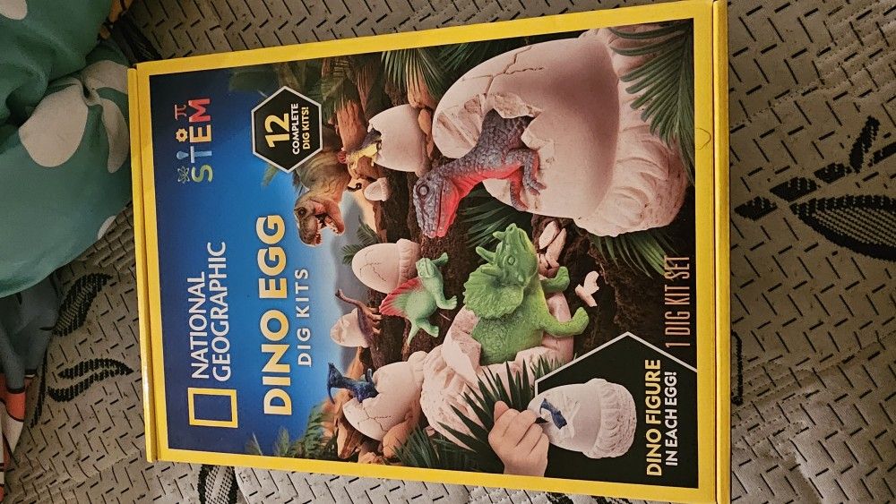 Dino Digging Kit