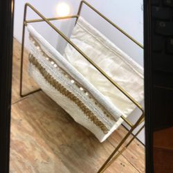 Magazine Holder