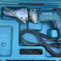 Makita JS8000 Cement Shear (Pre-Owned / Excellent Condition)