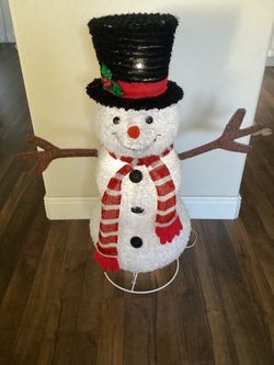Christmas snowman lights up!