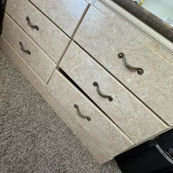 Bedroom set