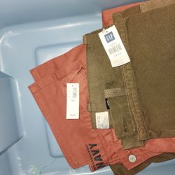 Brand New Men’s Pants – GAP & Old Navy (32x32 & 33x34)