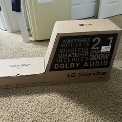 LG Soundbar S40T with Wireless Subwoofer Dolby Audio