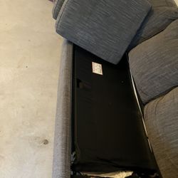 Ashley Pull Out couch