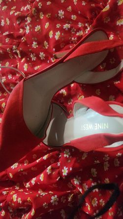 Nice red high 👠