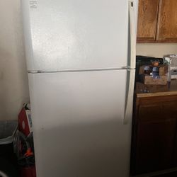 18.3 Cu. Ft. Garage Ready Top Freezer Refrigerator in White