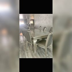 7 Pieces Rubber Wood Dining Table Set