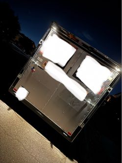Enclosed trailer