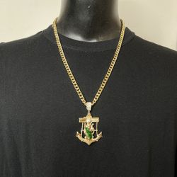 Gold Chain And Pendant Charm 