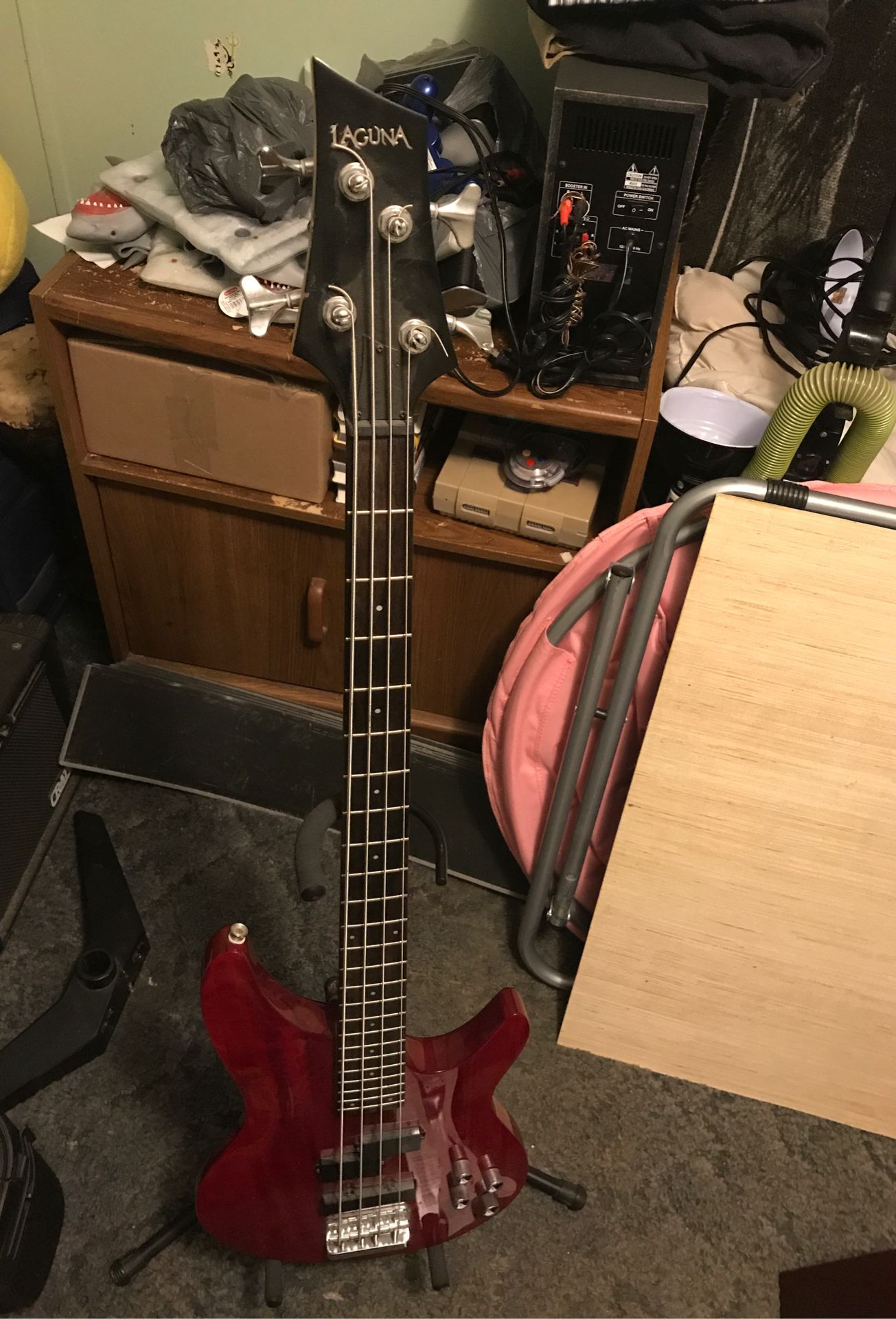 Laguna bass guitar +stand will trade for iPhone 8+ or newer or video games