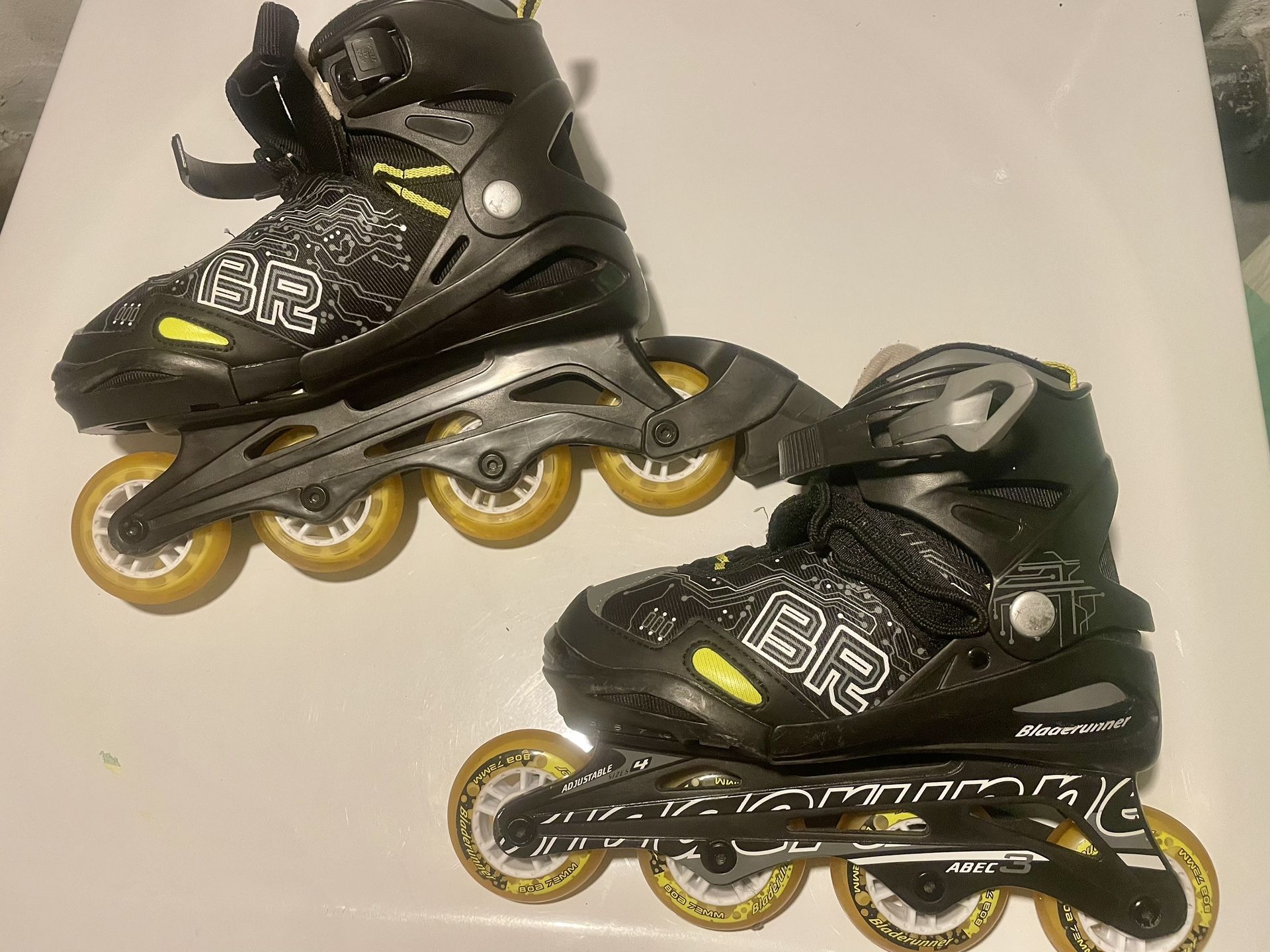 Roller Skates Size 5-8