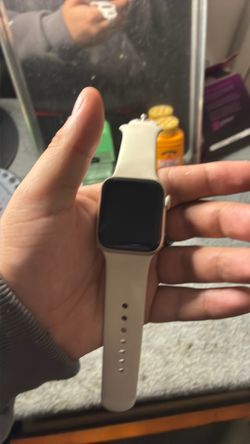 Apple Watch don’t really use it giving it up for 200 but shoot me a price
