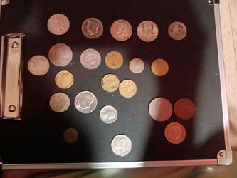 Random rare coins maybe someone interested in these make me a reasonable offer and u can take them if u want