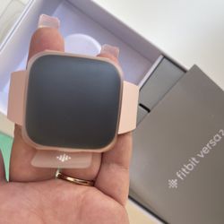 Brand New Fitbit Versa 2 Smartwatch 