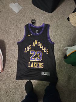 LG LAKERS #23 XL SEAHAWKS #12