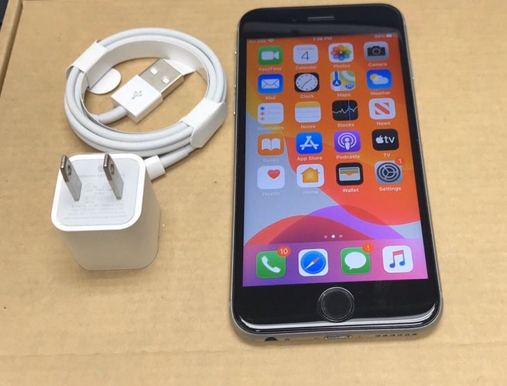 iPhone 6s 64GB Factory Unlocked