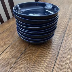 Lot if 12 Blue Bowl Plates Dinnerware Excellent Condition
