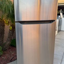 Frigidaire Stainless Steel Refrigerator 