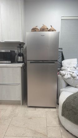 Small Refrigerator