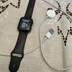 Apple Watch Series 4 great condition