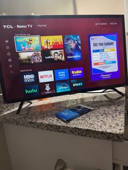 TCL Roku Smart TV 43” inches
