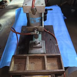 Mead Pneumatic Press – Dual Palm Safety – Tested