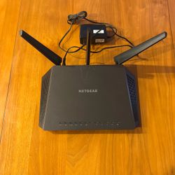 Netgear R7000 WiFi Router