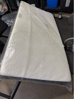 Twin mattress