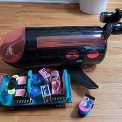 LOL Surprise B.B. Air
BBAir Plane Black Jet
With Furniture + Accessories