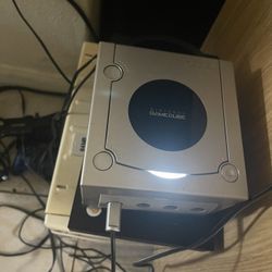 GameCube Modded With Lot Of Games Installed 