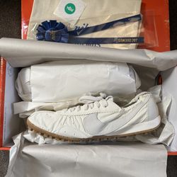 Jacquemus Moon Shoe Nike Pearl Size 8W