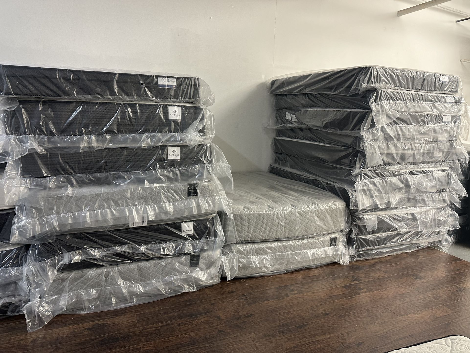 New Truckload of BRAND NEW MATTRESSES!