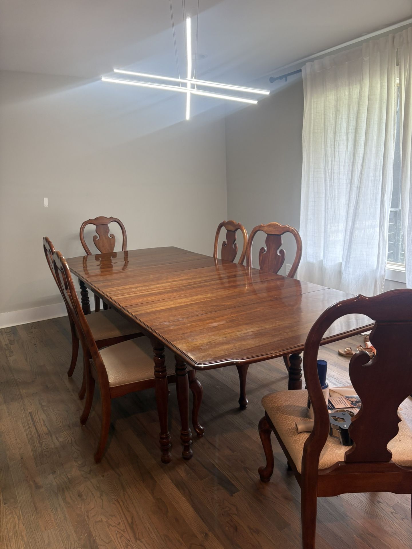 Dining Table & 6 Chairs - 5 Removable Panels