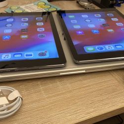 2 Apple iPad Air