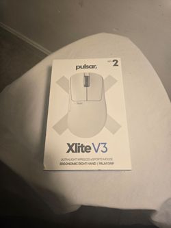 Pulsar Xlite V3 Size 2 Gaming Mouse