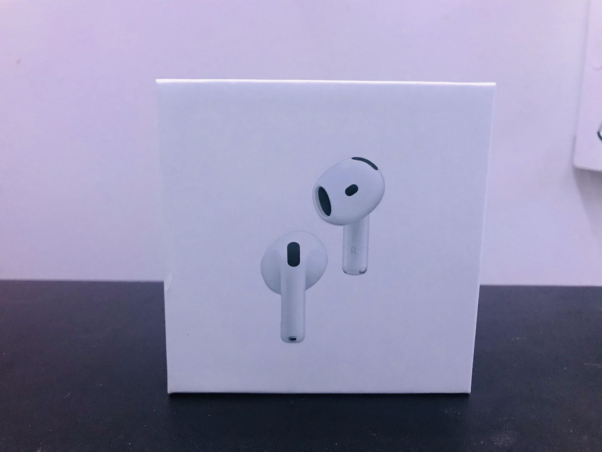 AirPods 4 with Noise Cancelltion