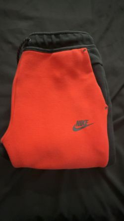 5 pear sweatpants