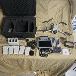  DJI Mini 4 Pro Fly More Combo Plus Camera Drone (with RC 2 Remote and extras
