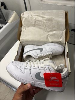 Nike SB x Supreme Dunk 94 Metallic Silver - Size 9 DSWT