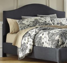 Gorgeous Luxury Headboard Footboard and Frame