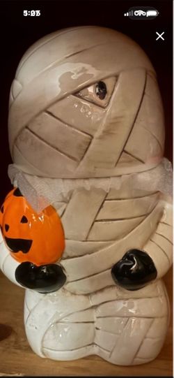 Halloween  large ￼cookie jar