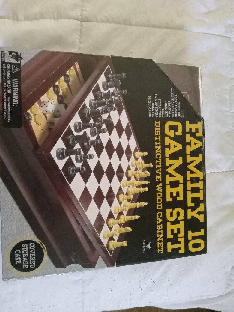 New Unopen. Family 10. Game Set.