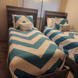 2 Twin Beds & 2 Chest Closets